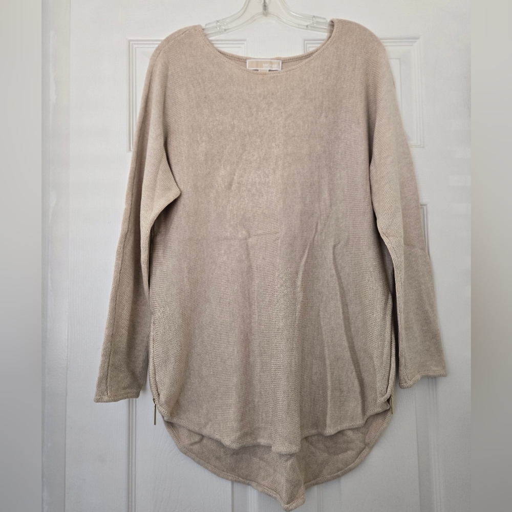 Michael Kors Beige Knit Tunic Sweater M Gold Zipper Detail High Low Hem Women’s